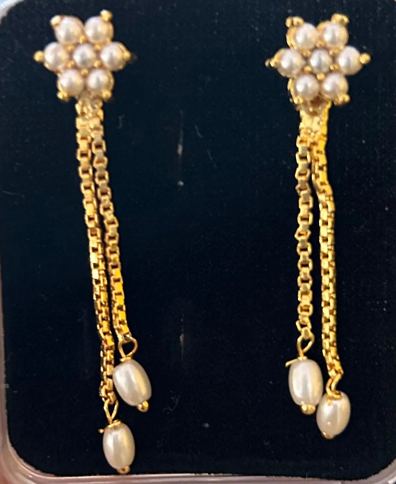 Pearl ear hangings Mandira Silks