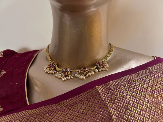 Short chain-pearls Mandira Silks