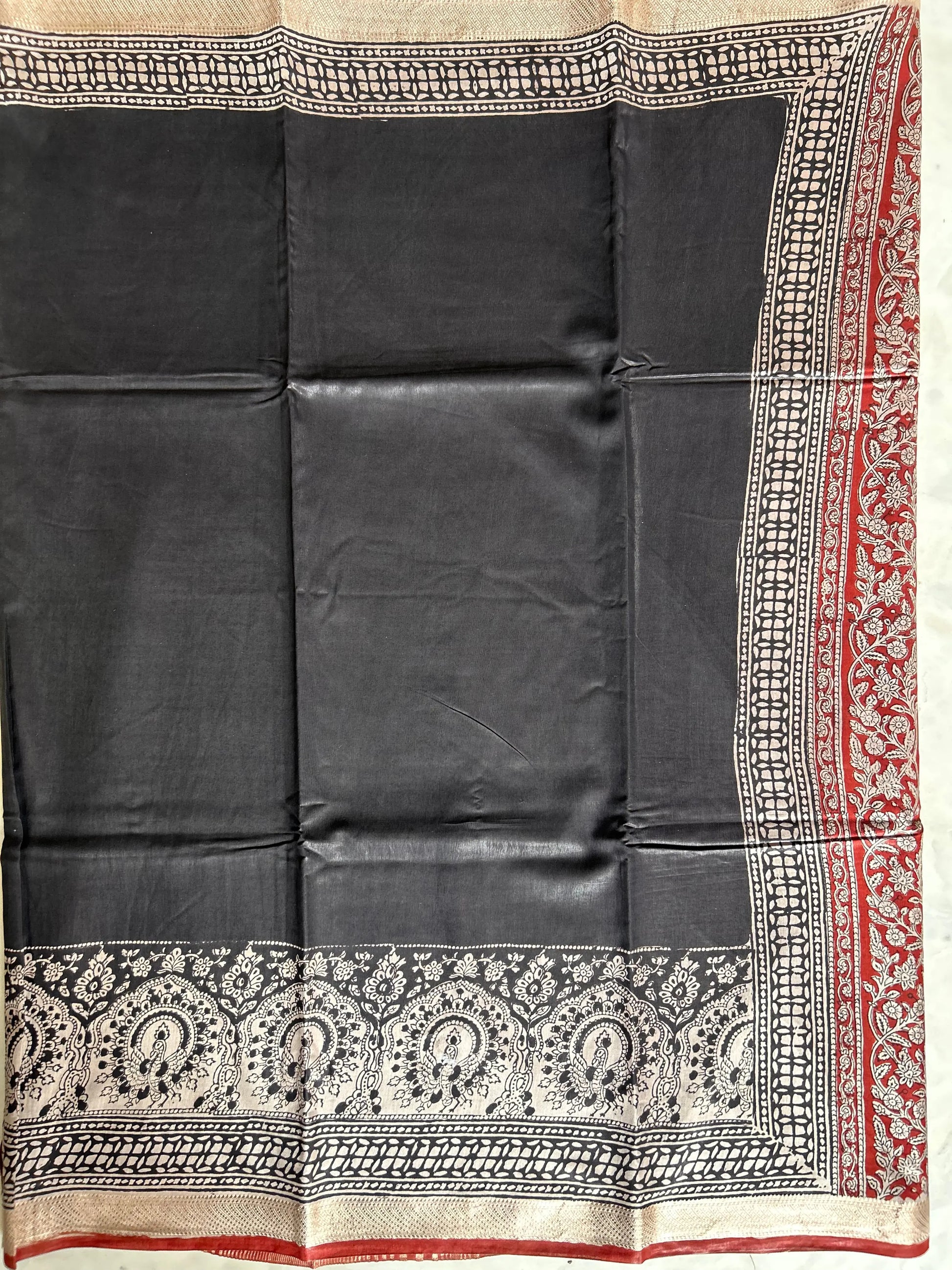 Red and Black combo color Bagru Printed Chanderi Blended Cotton Saree with Maheswari Border Mandira Silks