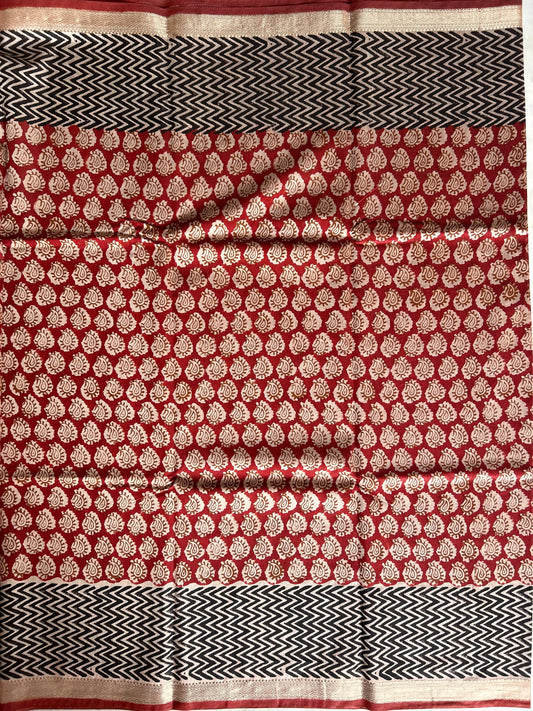 Red and Black combo color Bagru Printed Chanderi Blended Cotton Saree with Maheswari Border Mandira Silks