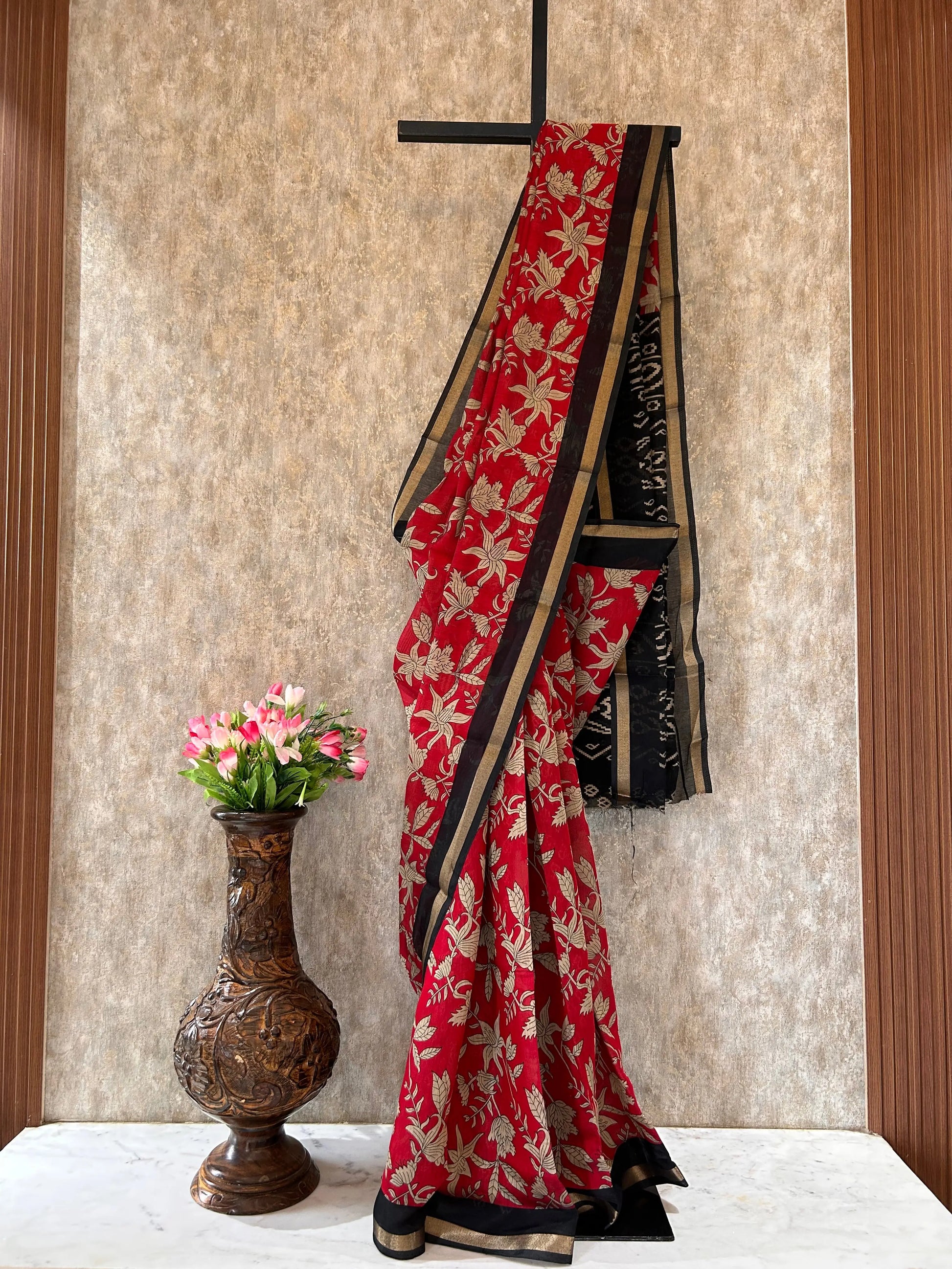 Red and black Color printed fancy Saree for Daily Wear